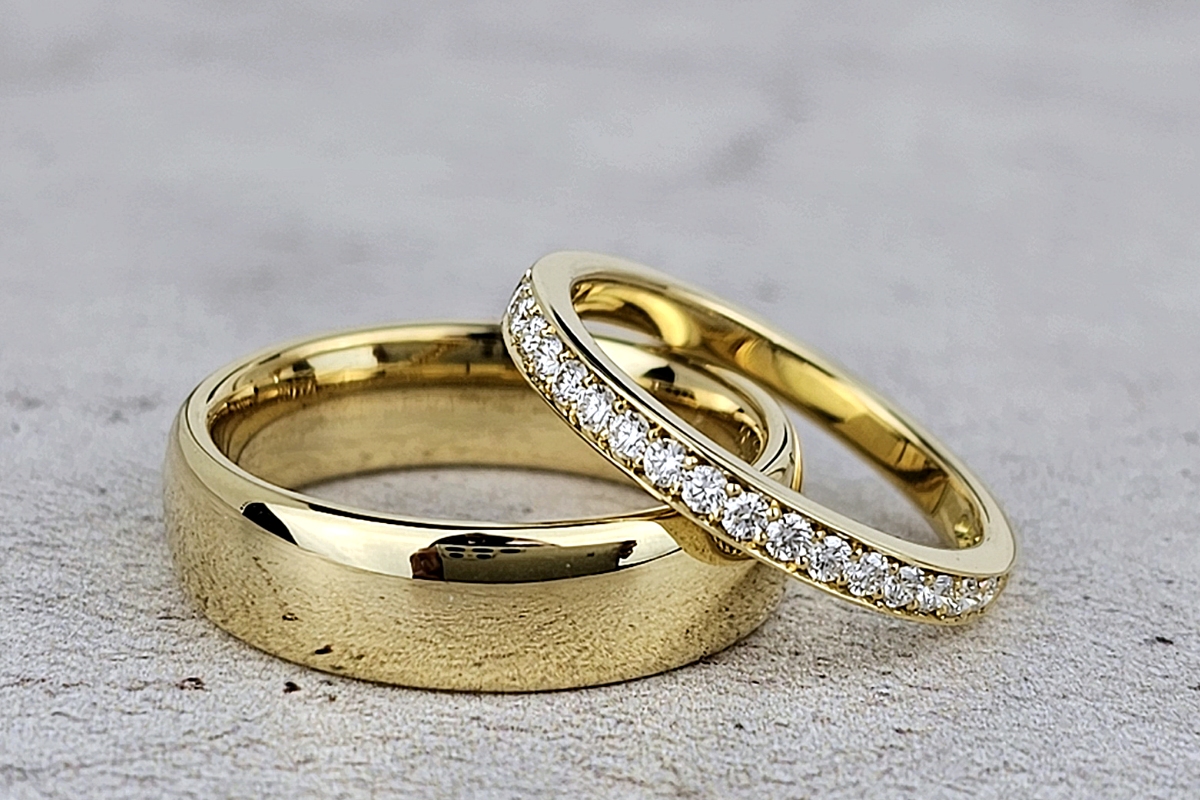 custom-made wedding rings in 18ct gold — Aurum designer-jewellers, Worthing, West Sussex