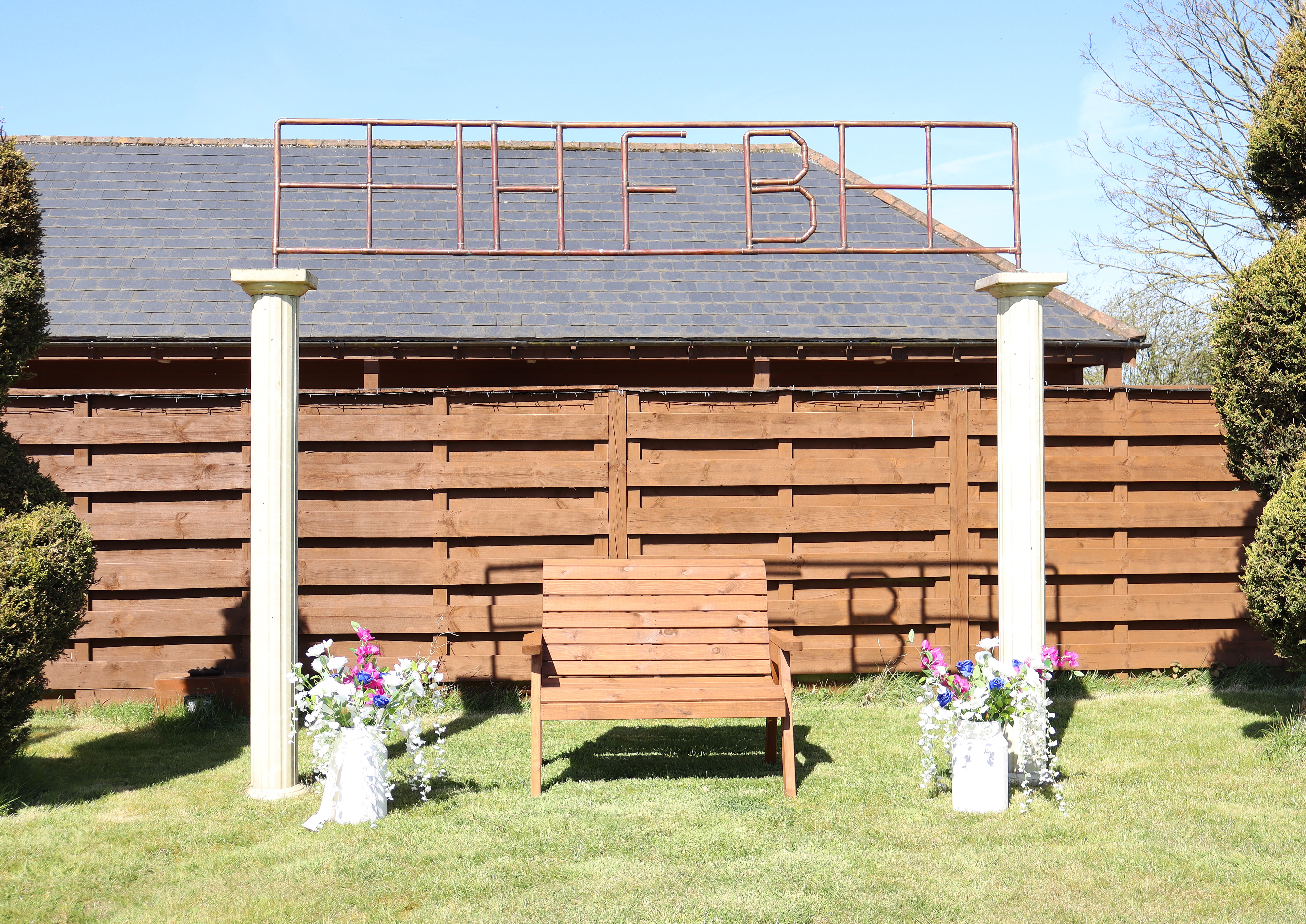 Hoad Farm Venue — wedding venue in Folkestone, kent (photo 2 of 8)