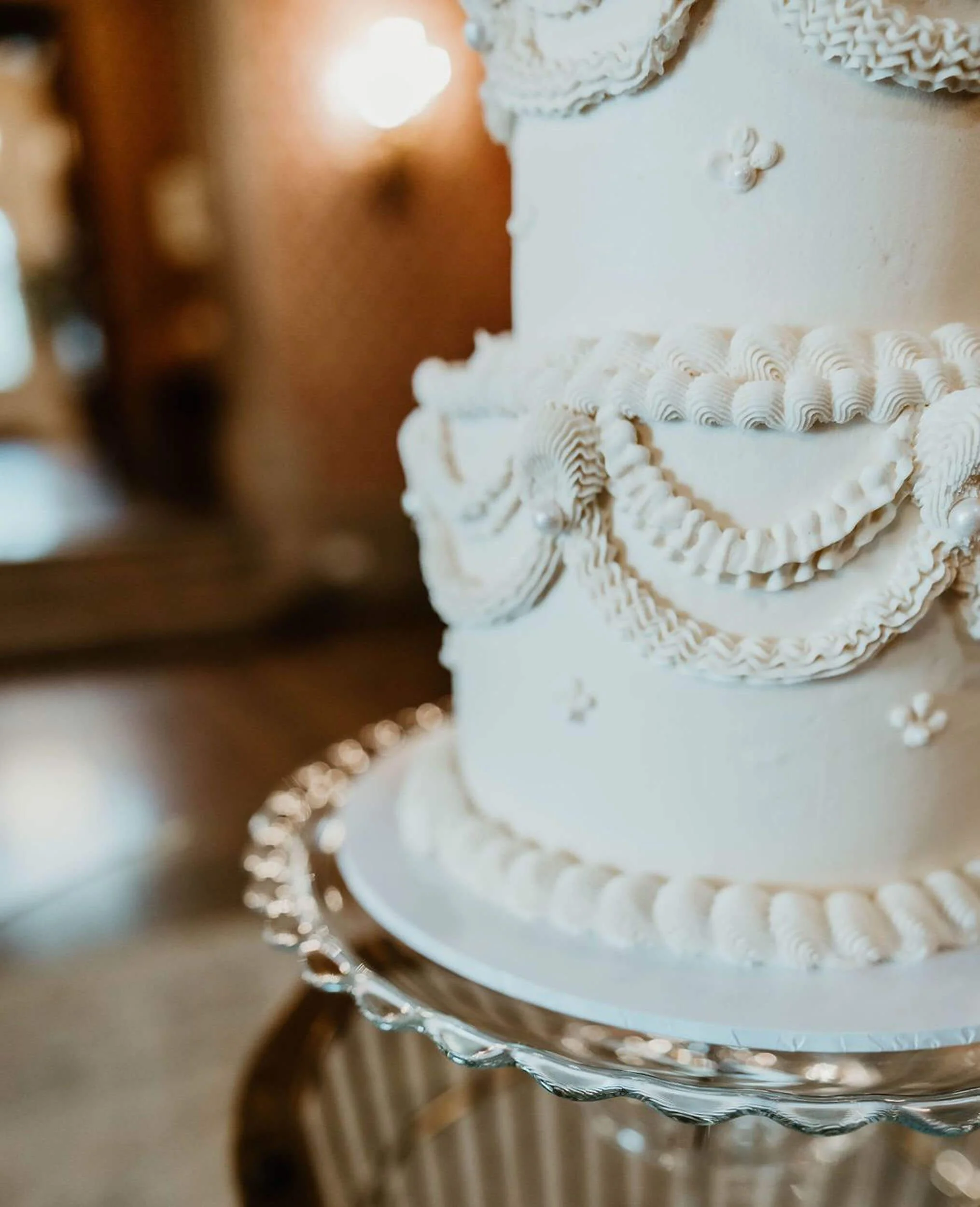 CK Bakes — wedding cake in Salisbury, Wiltshire (photo 6 of 8)