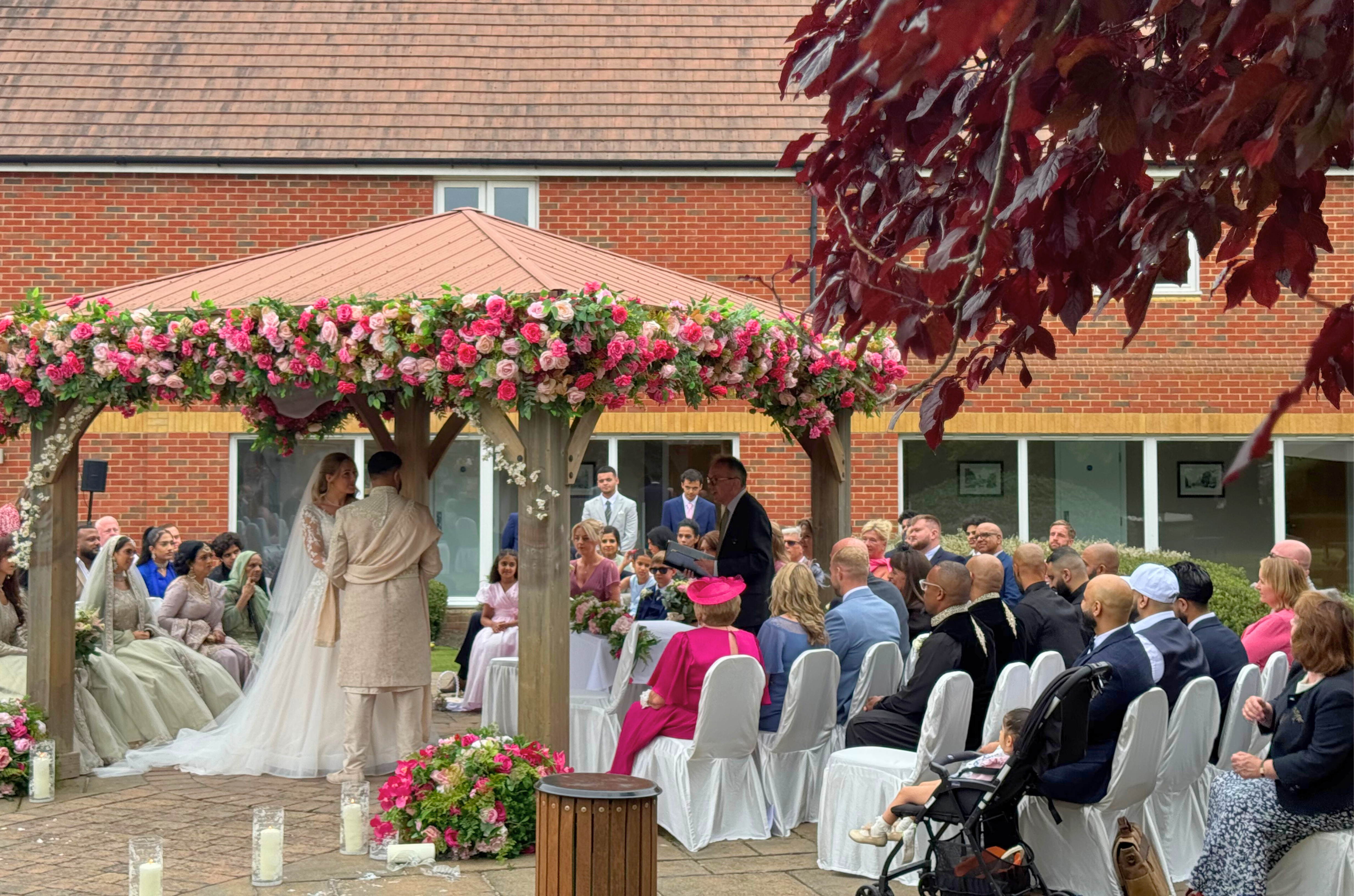 Mercure Thame Lambert Hotel  — wedding venue in Thame, oxfordshire (photo 4 of 8)