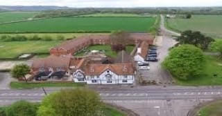 Mercure Thame Lambert Hotel  — wedding venue in Thame, oxfordshire (photo 7 of 8)
