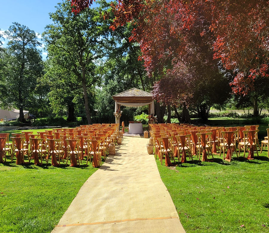 The Old Vicarage at Elkesley — wedding venue in Retford, Nottinghamshire (photo 6 of 8)