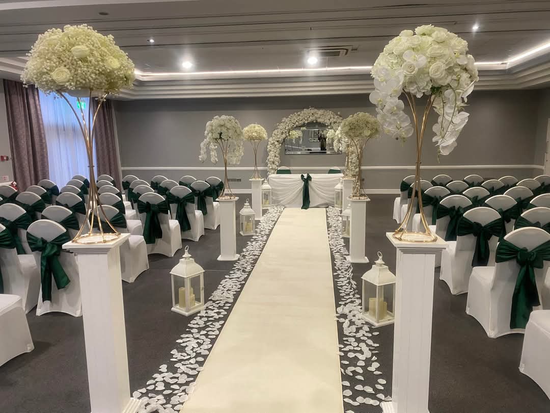 Mercure St Helens  — wedding venue in St Helens, merseyside (photo 6 of 8)