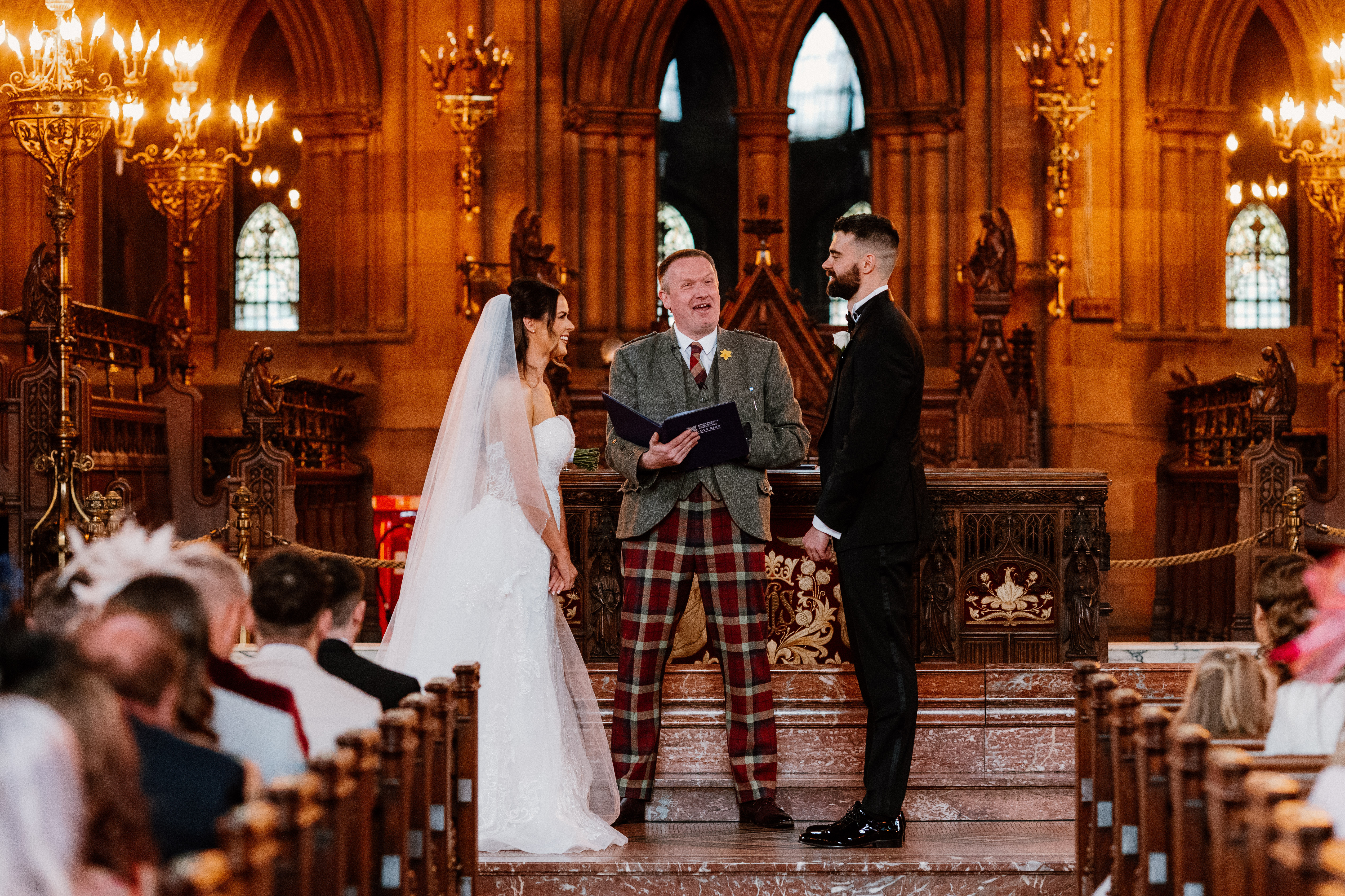 Craig Flowers IHC Celebrant — wedding celebrant in Falkirk (photo 2 of 8)