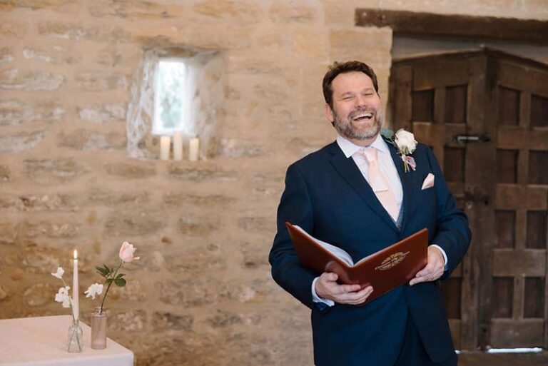 Ceremonies by Simon — wedding celebrant in Thirsk, Yorkshire (photo 2 of 8)