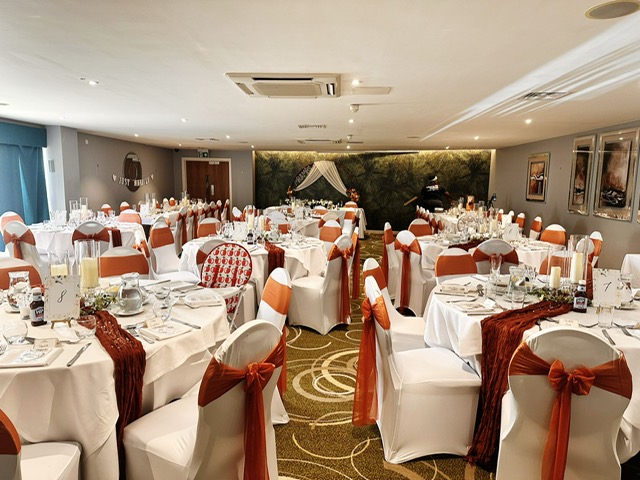 Mercure Newbury West Grange Hotel — wedding venue in Midgham, berkshire (photo 3 of 8)
