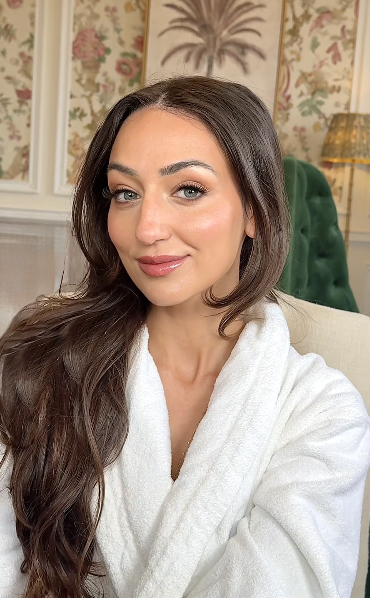Sabrina Duparcq Hair Artistry — wedding hair makeup in Hampshire, Hampshire (photo 4 of 8)