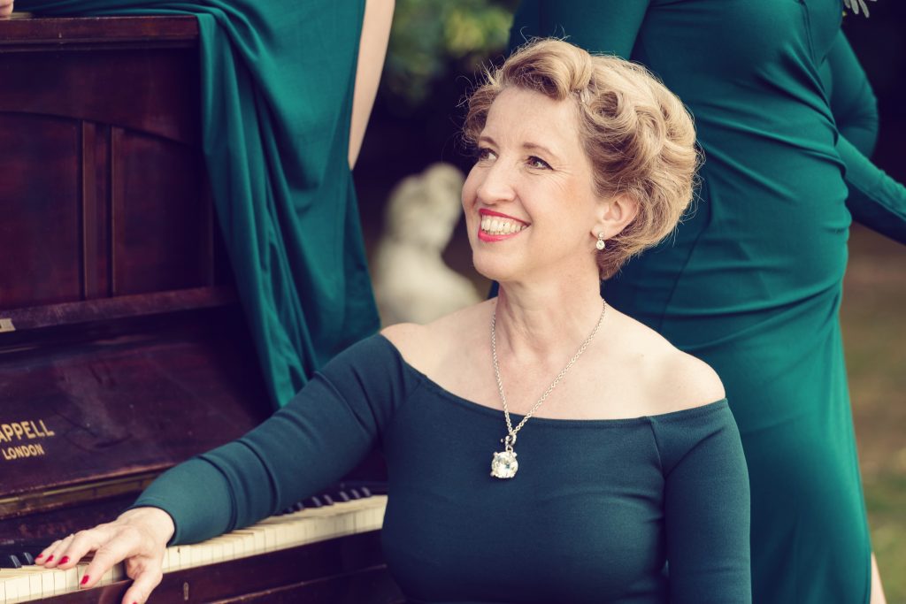 Sandra Lambert (Piano Perfection) - Wedding Pianist — wedding music in Farnham, surrey (photo 2 of 8)